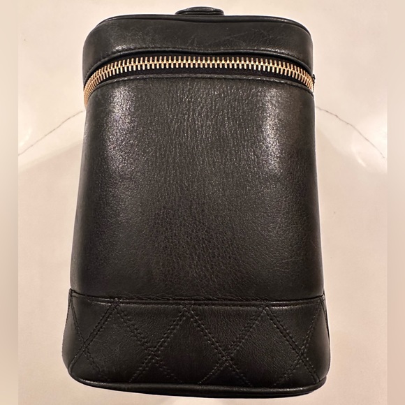 AUTH Black Chanel Leather Vanity Bag - Picture 2 of 9